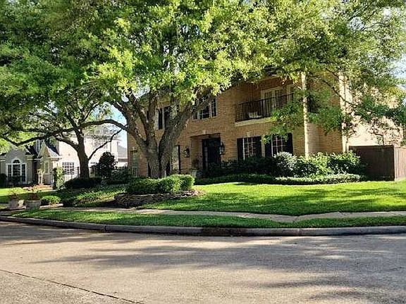 5th image of 3906 Crown Ridge Ct