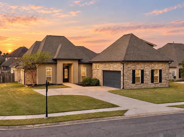 8725 Sandpiper St, Denham Springs, LA 70706