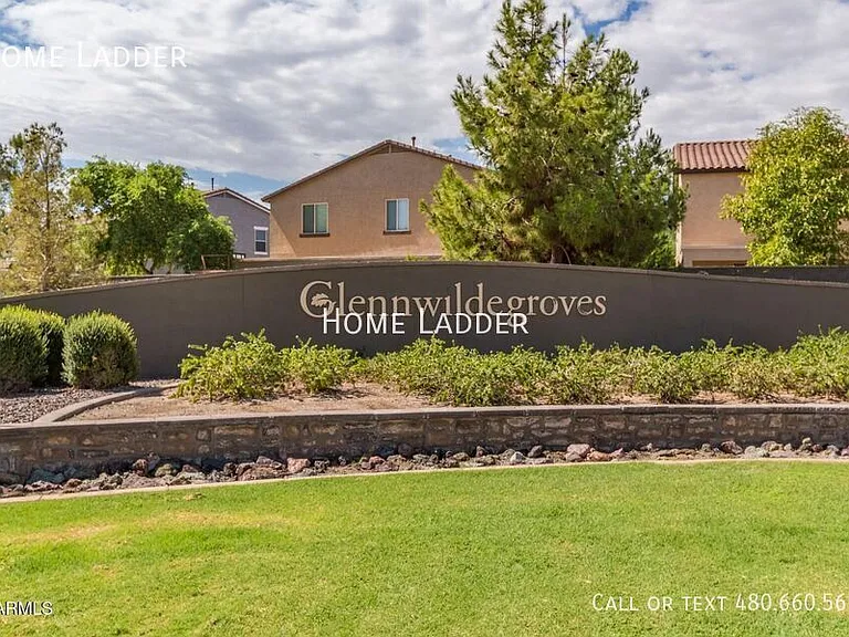 18428 N Jameson Dr — Photo 44