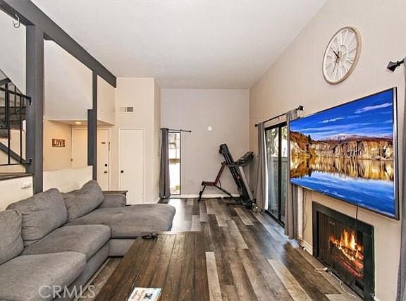 4th image of 2000 W Palmyra Ave APT 23