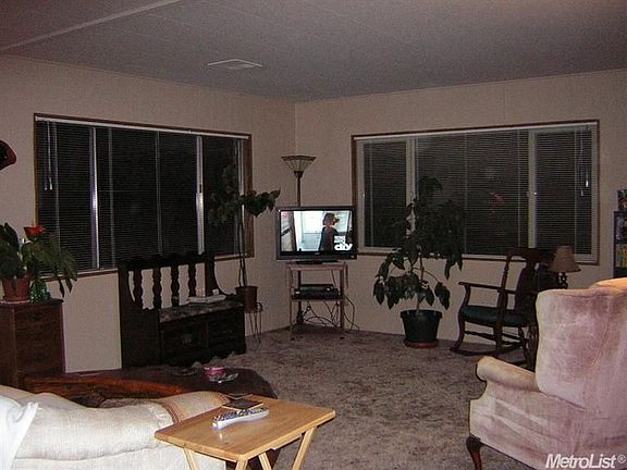 4th image of 6612 Silver Springs Ct