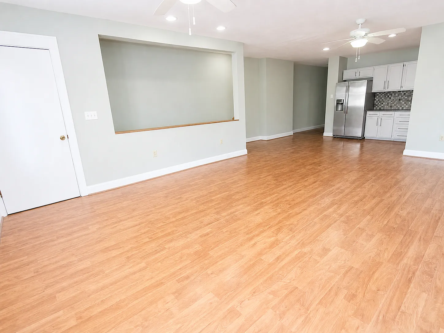 3 bed, 1.5 bath, 1200 sqft, $2,379 — Photo 4
