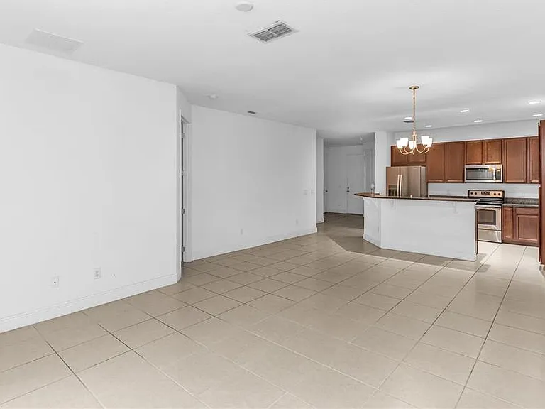 10345 Belfry Cir — Photo 6