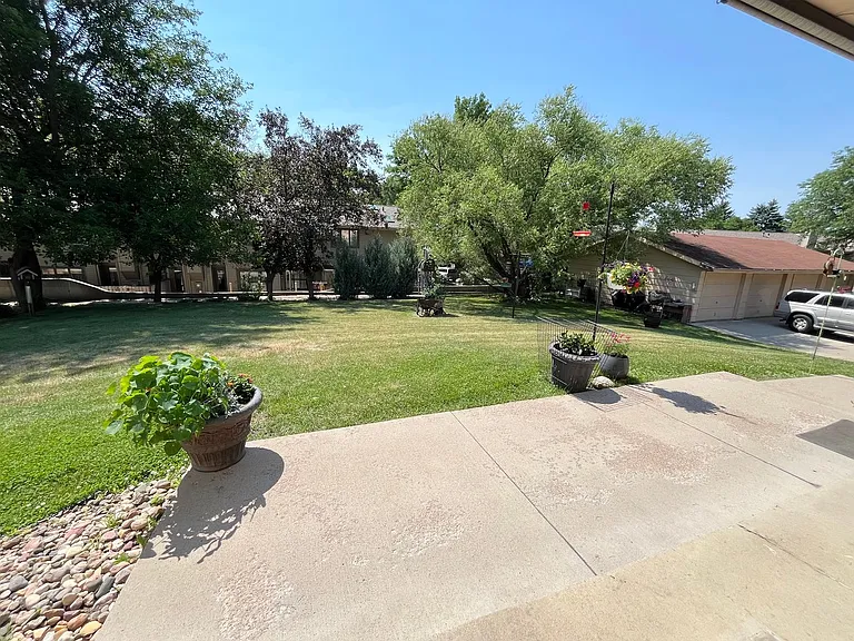4307 S Locust Dr — Photo 5