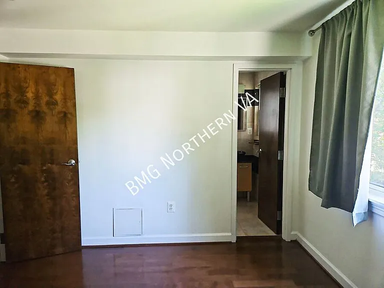1127 N Stuart St #1 — Photo 11