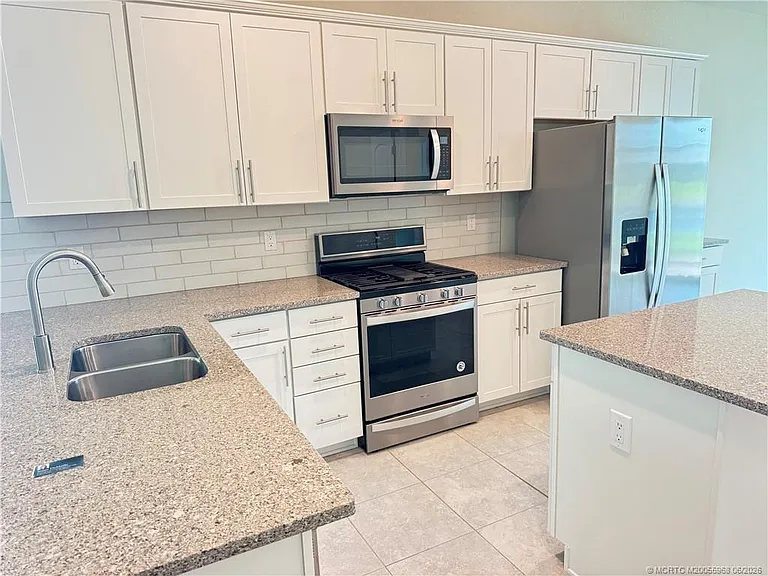 10214 SW Captiva Dr — Photo 5