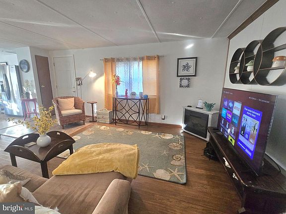 4th image of 33996 Yoshino Dr