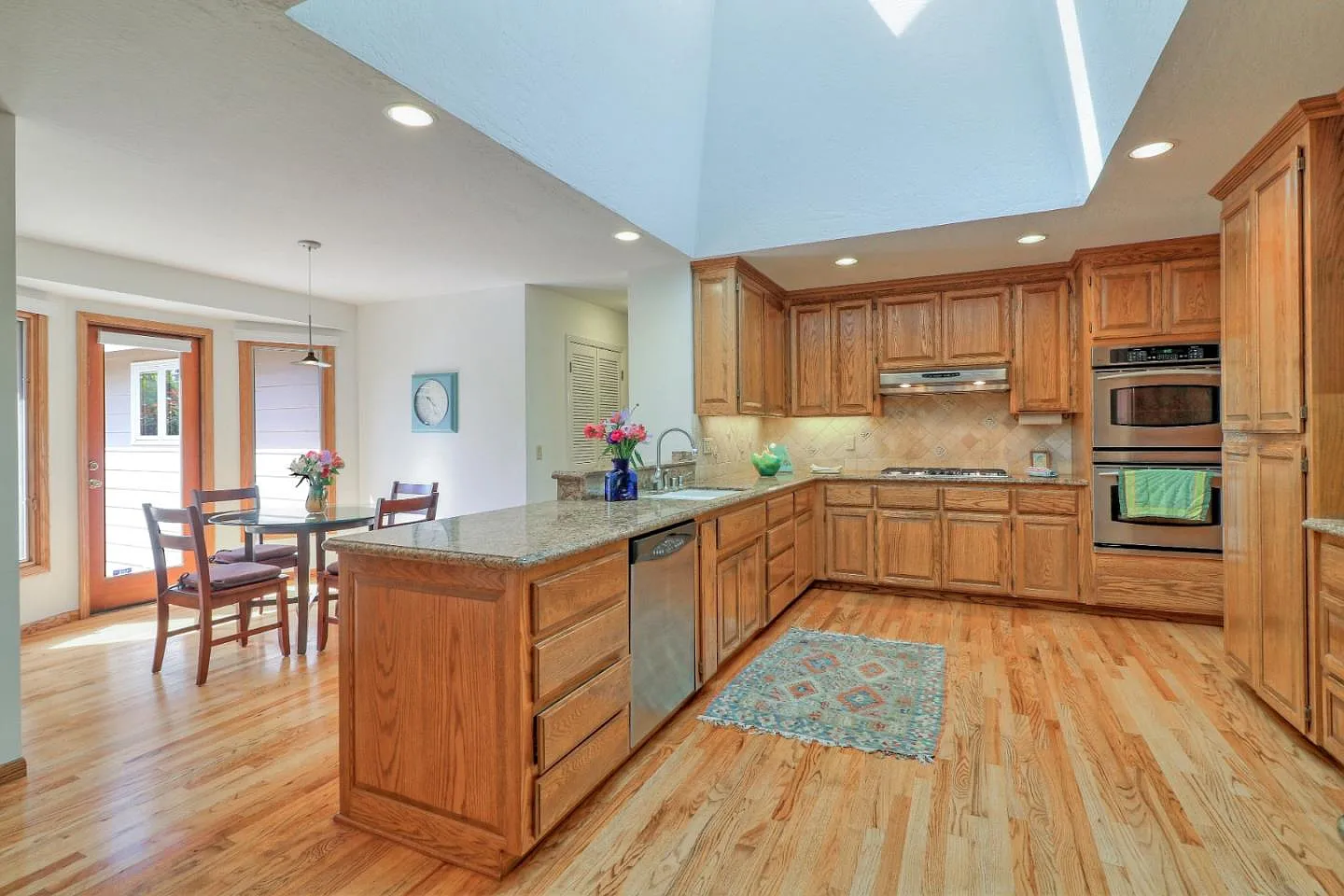 101 Quarry Ln photo 1
