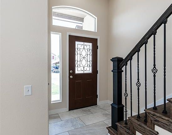 3rd image of 5656 Marabou Way