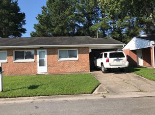 845 Colony Manor Rd, Chesapeake, VA 23321