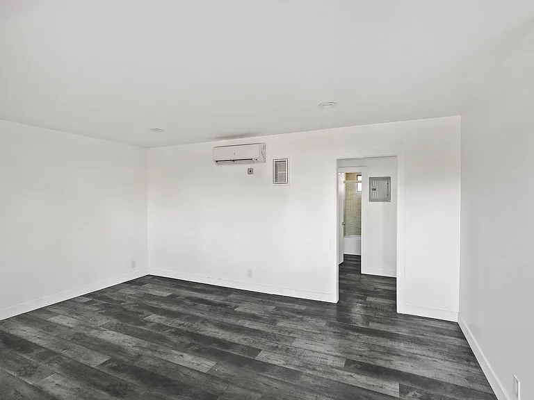 215 N Fickett St #S — Photo 8