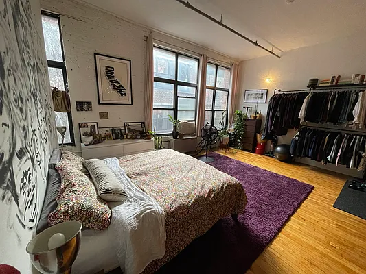 Rented by eRealty Advisors USA Inc | media 3