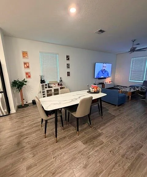 1704 Friendship Row — Photo 15