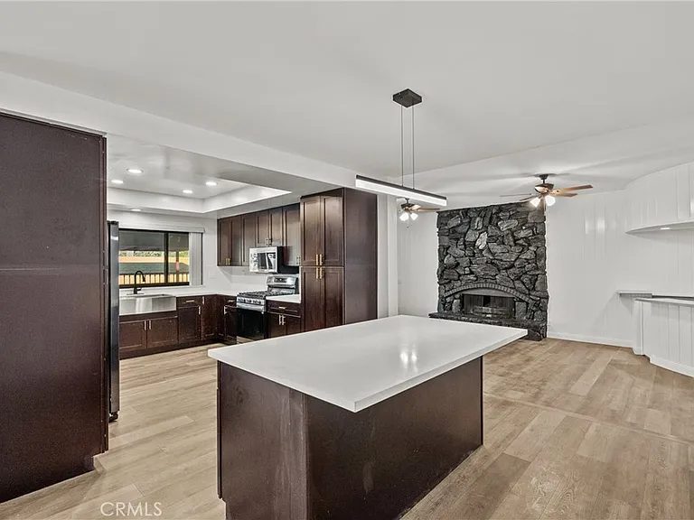 9724 Bothwell Rd — Photo 28