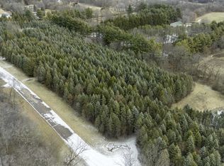 L3 Shannon Ln, Lodi, WI 53555