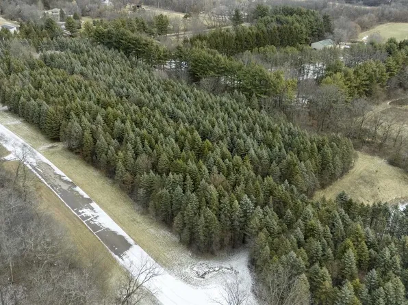 L3 Shannon Lane, Lodi, WI 53555