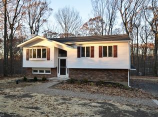 21 Kern Dr, Flanders, NJ 07836