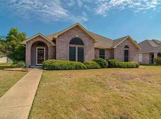 8810 Quail Ridge Dr, Rowlett, TX 75089