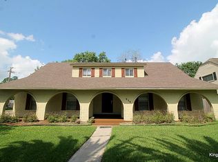 914 Walnut Bend Ln, Houston, TX 77042