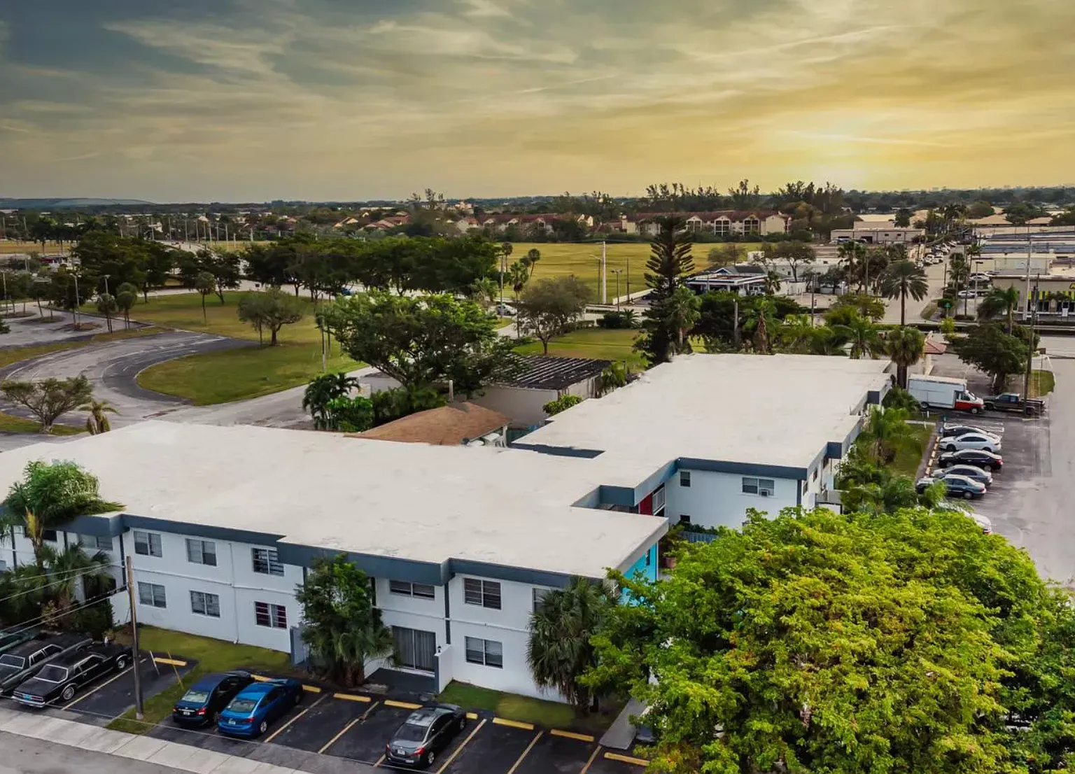 Tropical View Apartments — Photo 2