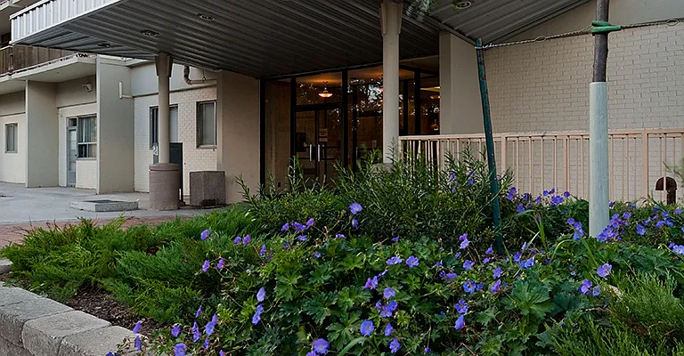 15 Harding Ave — Photo 4