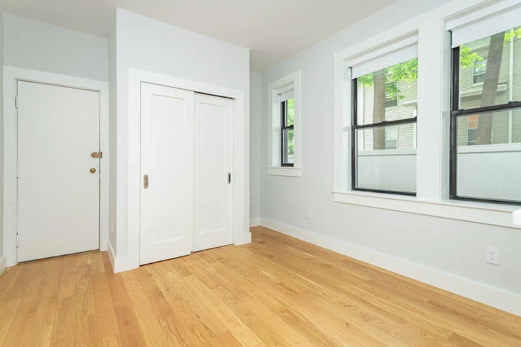 2 bed, 696 sqft, $3,250 — Photo 3