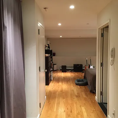 Rented by FAR Property Management | media 16