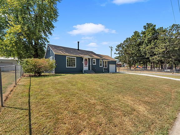 2nd image of 106 E Mount Vernon Road