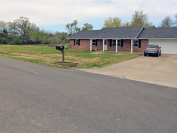2nd image of 1170 Leelynjean Ln