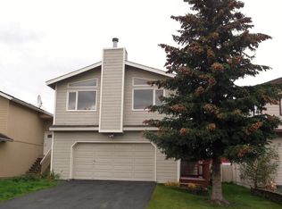 8050 Pinebrook Cir, Anchorage, AK 99507