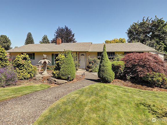 2nd image of 5515 NE 46th Avenue W