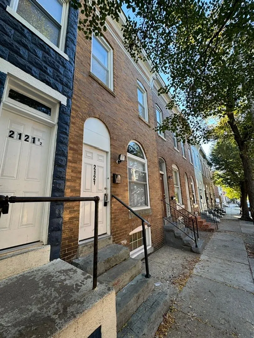 Newly Renovated Rowhome in Baltimore! — Photo 2