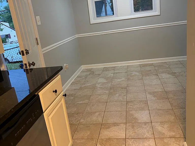 13430 Pinetree Dr — Photo 16
