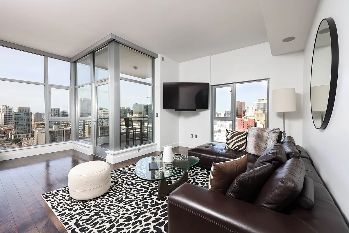 Building Photo - 575 Sixth Avenue Trl #1706