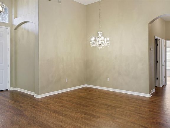 3rd image of 1408 Baycrest Dr