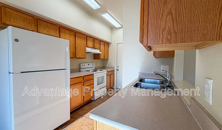 2834 Raleigh Ct SE #RALEIGH2834 — Photo 3