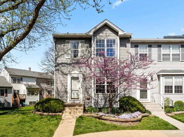 1349 Dunham Ct, Geneva, IL 60134