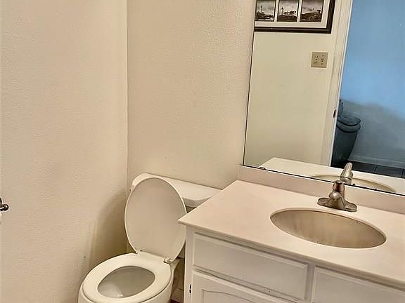 4th image of 31 San Jacinto Dr