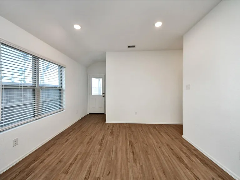 19348 Villa Mesa Dr — Photo 15
