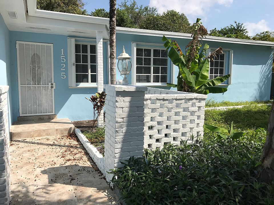 1st image of 1525 NW 129th St