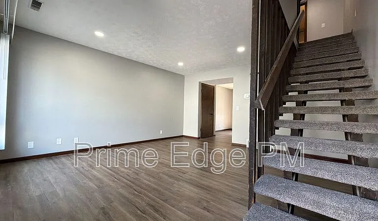 6235 Holdrege St #A-1 — Photo 4