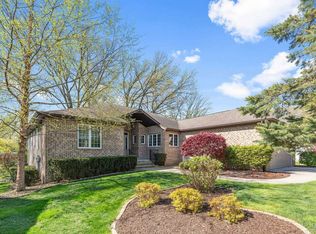 100 Calhoun Ct, Valparaiso, IN 46383