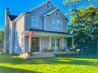 84 Old Country Rd, East Quogue, NY 11942