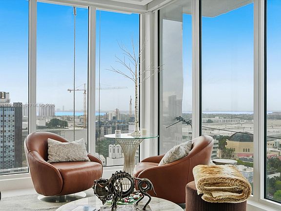 4th image of 100 Lincoln Rd #Penthouse 10