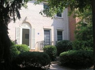 11727 N Shore Dr, Reston, VA 20190