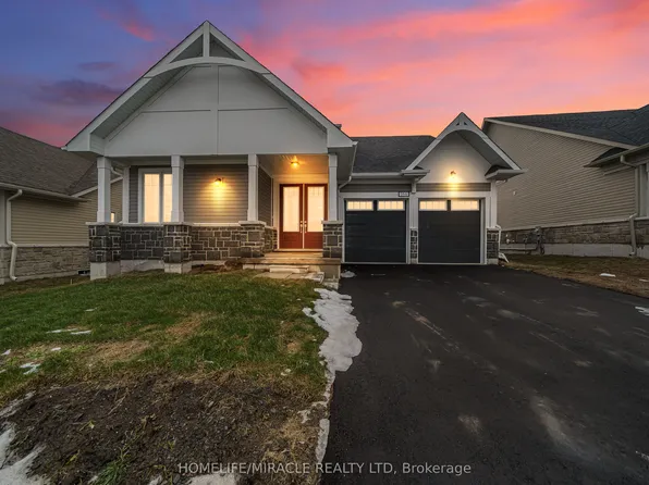 166 Country Club Dr, Loyalist, ON K0H 1G0