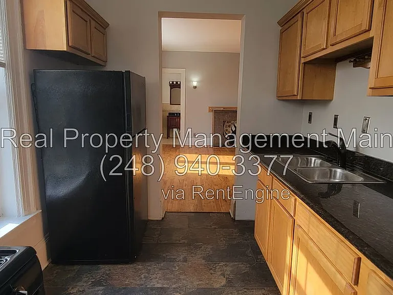 715 Parker St #5 — Photo 5