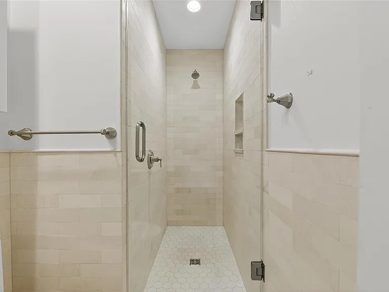 3003 W Harbor View Ave — Photo 52