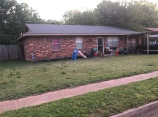 900 N 5th St, Noble, OK 73068