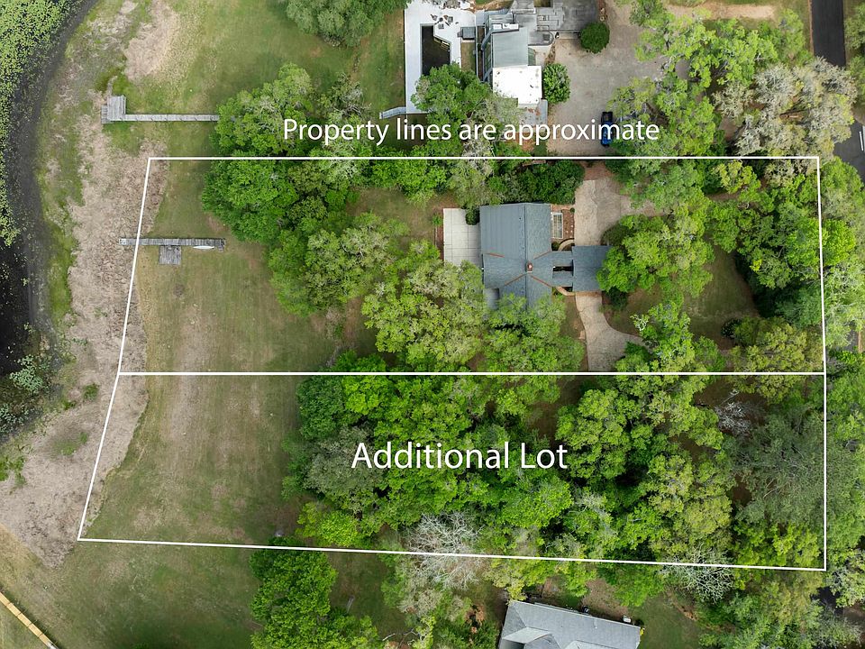 2nd image of 2630 Lucerne Dr